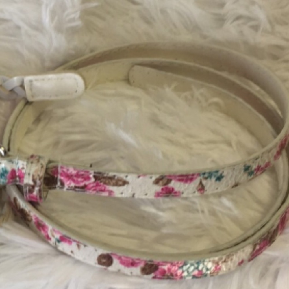 Large Skinny Floral Belt - Picture 5 of 6